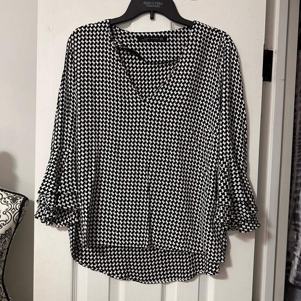 Zara Black and White Houndstooth Blouse